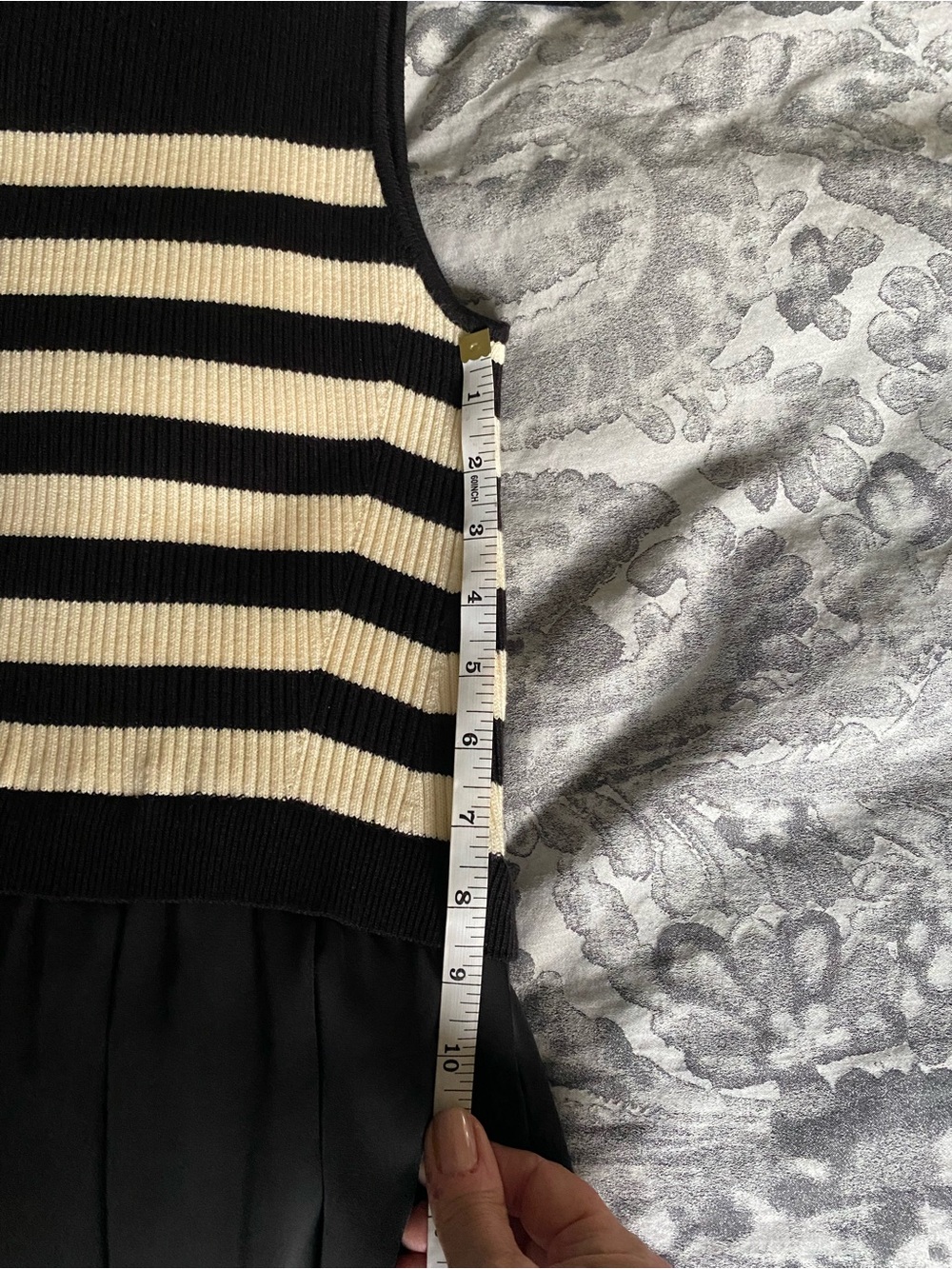 Taylor Midi Dress Size Medium - Picture 6 of 7